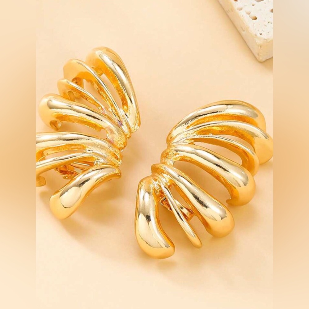 New Zara Chunky Metallic Ear Cuffs Earrings - Picture 14 of 16